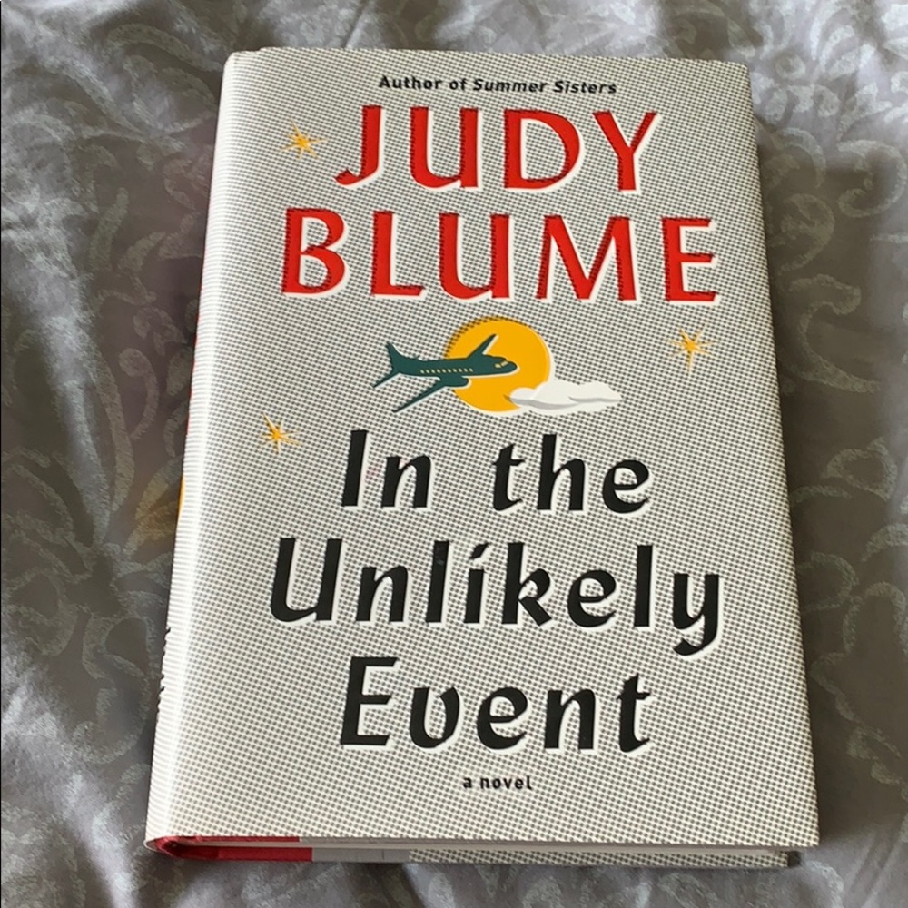 🔥3/$10 In the Unlikely Event by Judy Blume novel